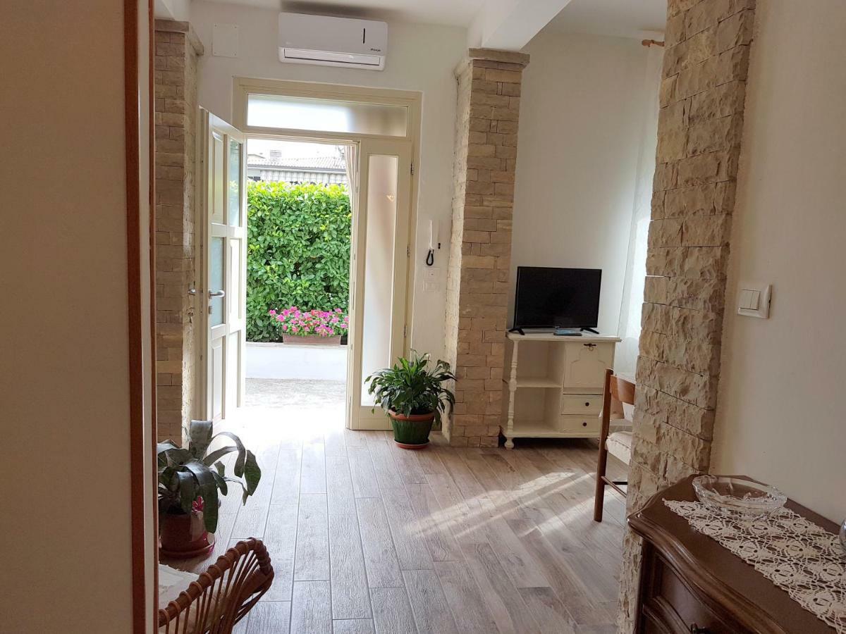 דירות Raffa A Casa Di Clementina מראה חיצוני תמונה